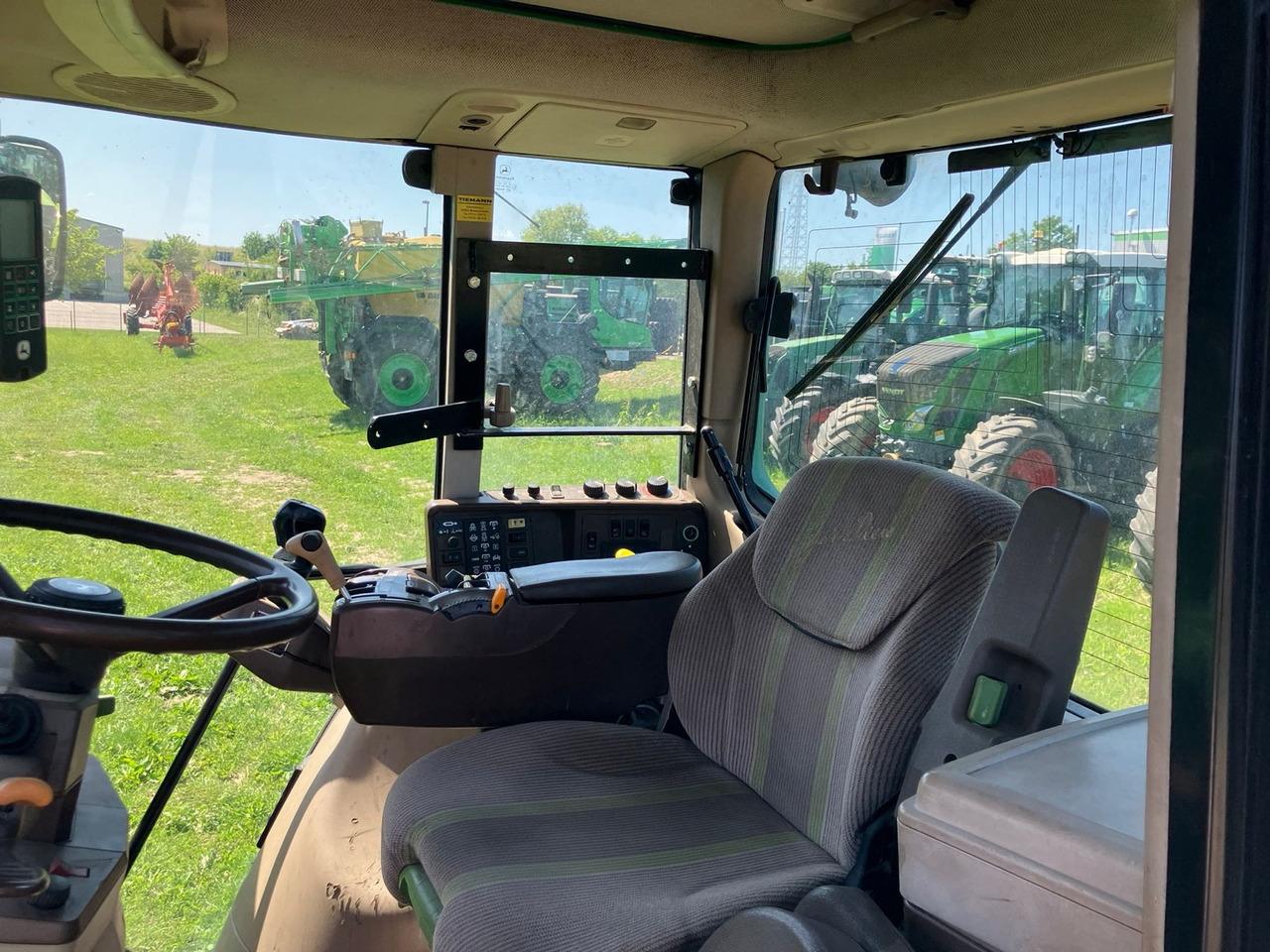 John Deere 6920S AutoPower - Ciągnik rolniczy: zdjęcie 2 John Deere 6920S AutoPower - Ciągnik rolniczy: zdjęcie 2