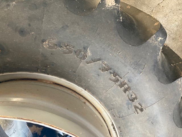 Petlas Doppelräder 650/75R32 f. Fendt - Opona: zdjęcie 3 Petlas Doppelräder 650/75R32 f. Fendt - Opona: zdjęcie 3