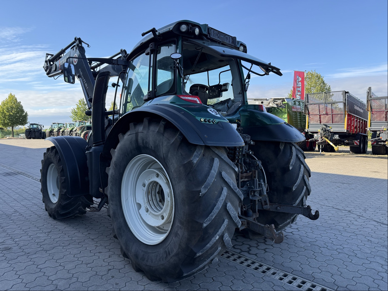 Valtra T194 Versu - Ciągnik rolniczy: zdjęcie 2 Valtra T194 Versu - Ciągnik rolniczy: zdjęcie 2