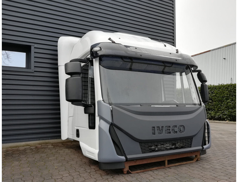 Iveco EUROCARGO Euro 5, Euro 6 - Kabina i wnętrze do Samochodów ciężarowych: zdjęcie 5 Iveco EUROCARGO Euro 5, Euro 6 - Kabina i wnętrze do Samochodów ciężarowych: zdjęcie 5