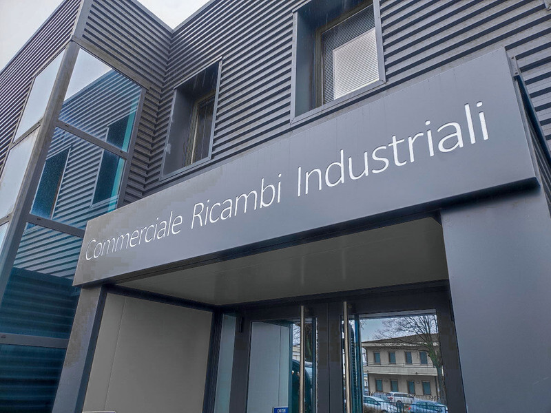 Renault PREMIUM DISTRIBUTION - KERAX - Kabina i wnętrze do Samochodów ciężarowych: zdjęcie 4 Renault PREMIUM DISTRIBUTION - KERAX - Kabina i wnętrze do Samochodów ciężarowych: zdjęcie 4