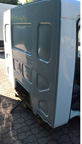 Renault PREMIUM DISTRIBUTION - KERAX - Kabina i wnętrze do Samochodów ciężarowych: zdjęcie 3 Renault PREMIUM DISTRIBUTION - KERAX - Kabina i wnętrze do Samochodów ciężarowych: zdjęcie 3