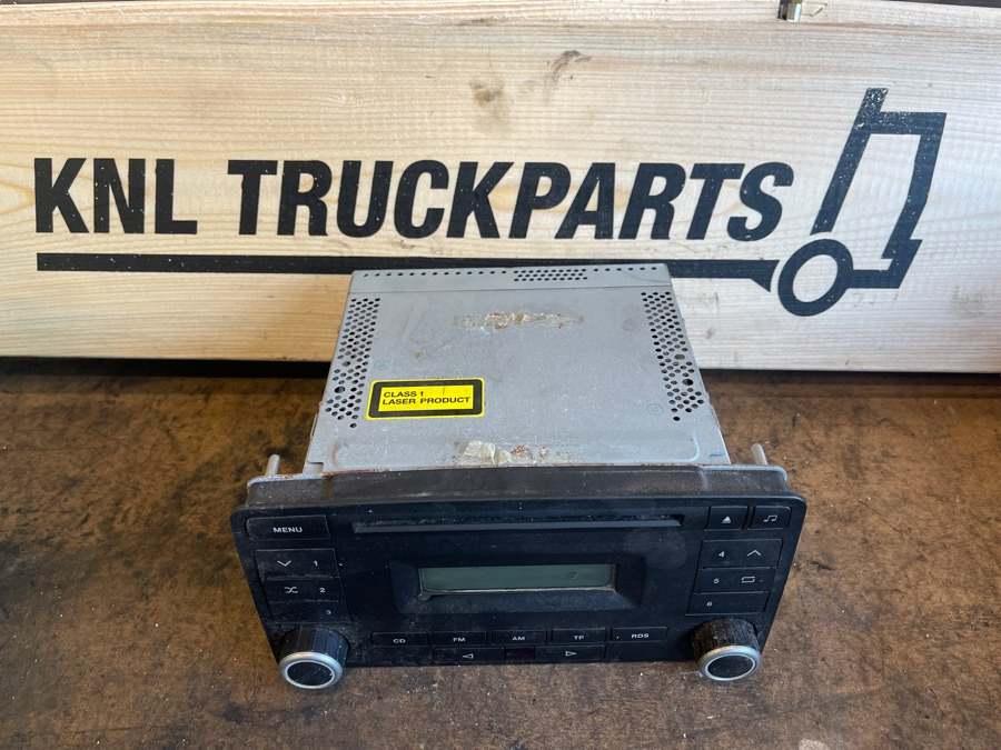 MAN RADIO 81.28101-6181 - Kabina i wnętrze do Samochodów ciężarowych: zdjęcie 1 MAN RADIO 81.28101-6181 - Kabina i wnętrze do Samochodów ciężarowych: zdjęcie 1