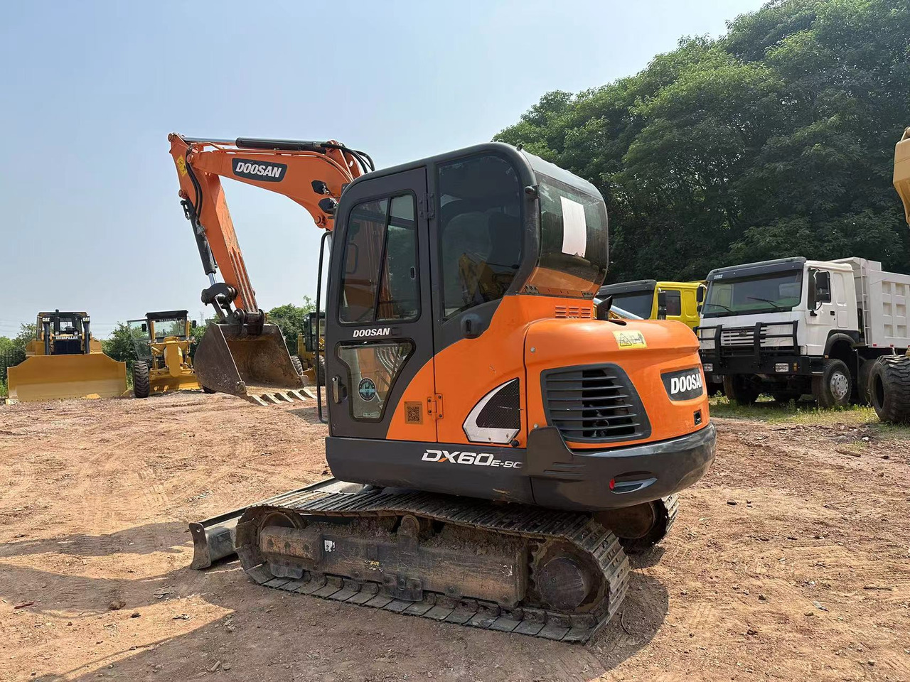 DOOSAN DX60 - Koparka gąsienicowa: zdjęcie 5 DOOSAN DX60 - Koparka gąsienicowa: zdjęcie 5