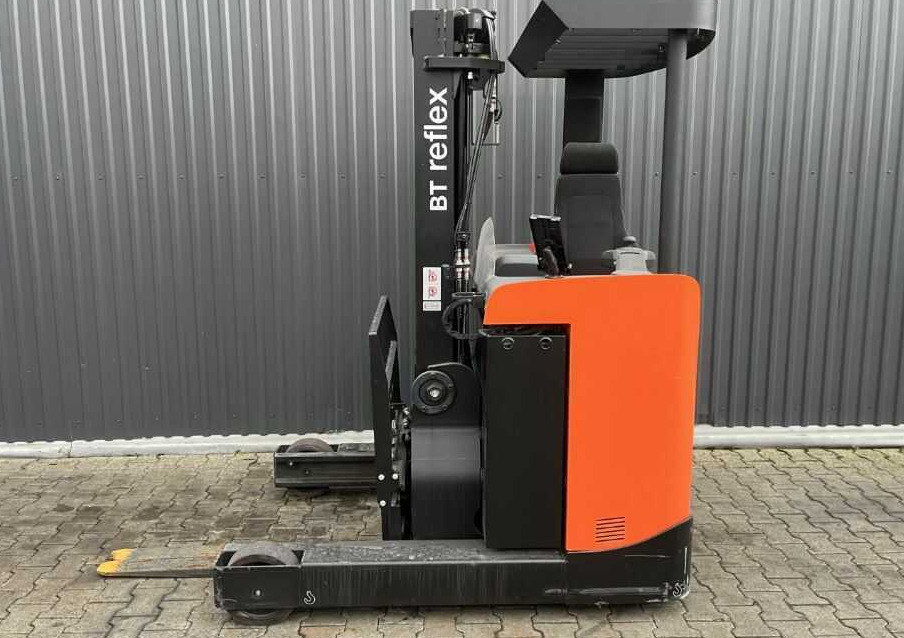 BT RRE160B - Reach truck: zdjęcie 2 BT RRE160B - Reach truck: zdjęcie 2