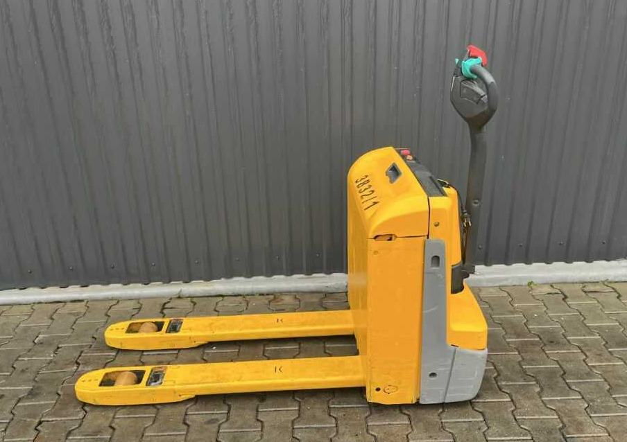 Jungheinrich EJE114 - Wózek paletowy: zdjęcie 2 Jungheinrich EJE114 - Wózek paletowy: zdjęcie 2