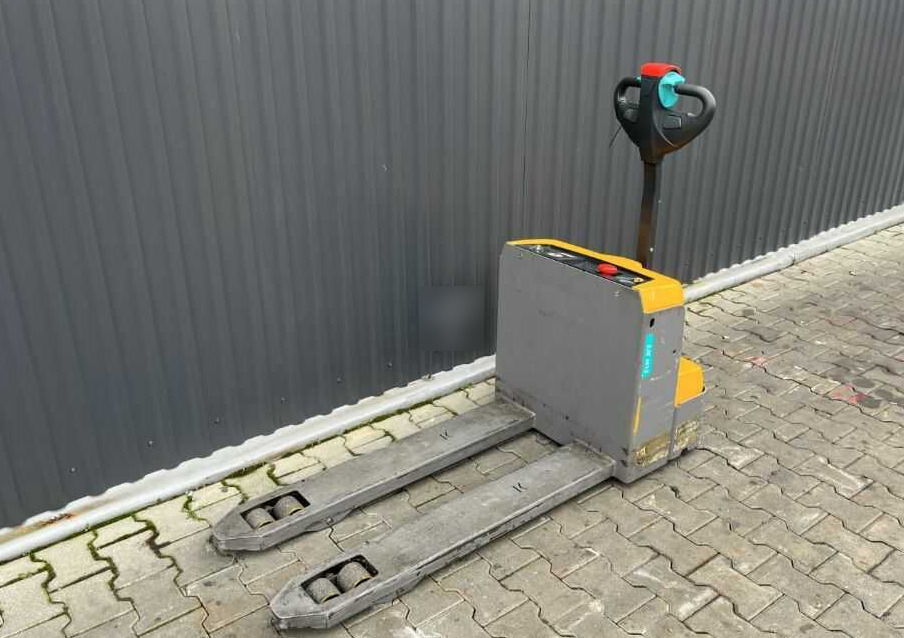 Jungheinrich EJEM13 - Wózek paletowy: zdjęcie 1 Jungheinrich EJEM13 - Wózek paletowy: zdjęcie 1