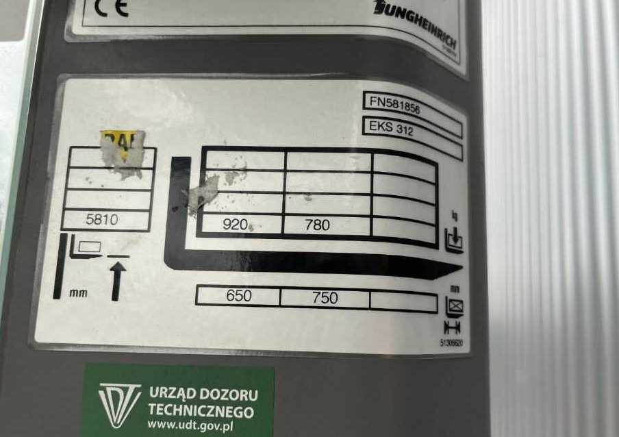 Wózek do komisjonowania Jungheinrich EKS312: zdjęcie 8 Wózek do komisjonowania Jungheinrich EKS312: zdjęcie 8