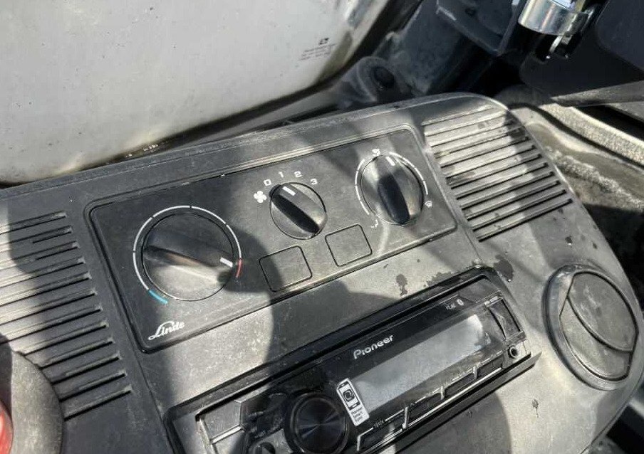 Linde E30H-01/600 - Wózek widłowy elektryczny: zdjęcie 5 Linde E30H-01/600 - Wózek widłowy elektryczny: zdjęcie 5