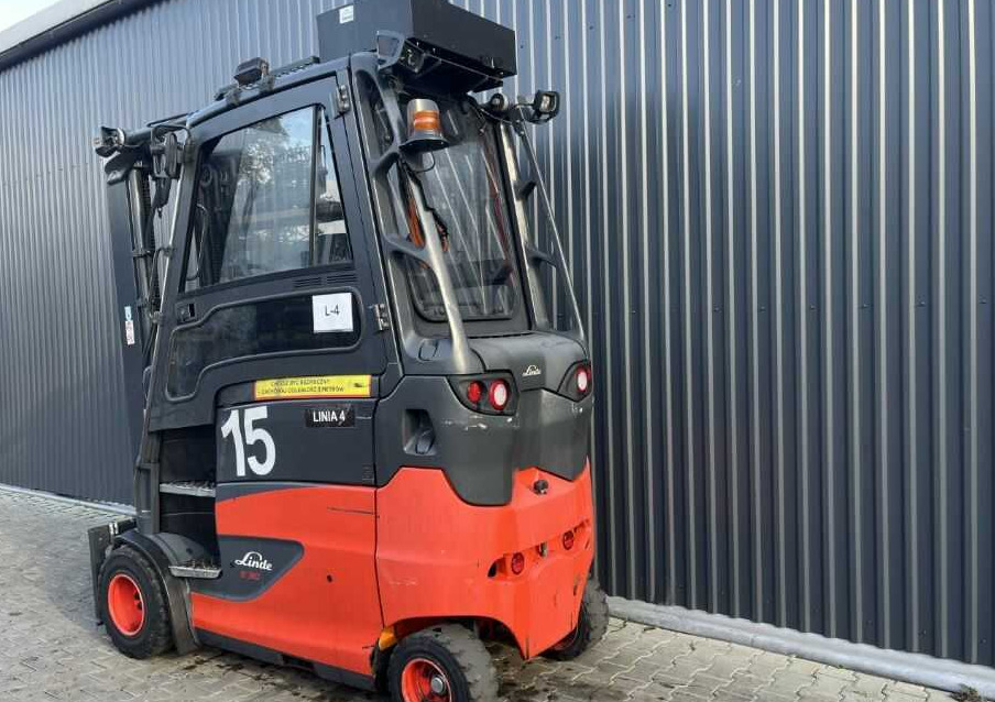 Linde E30HL-01/600 - Wózek widłowy elektryczny: zdjęcie 3 Linde E30HL-01/600 - Wózek widłowy elektryczny: zdjęcie 3