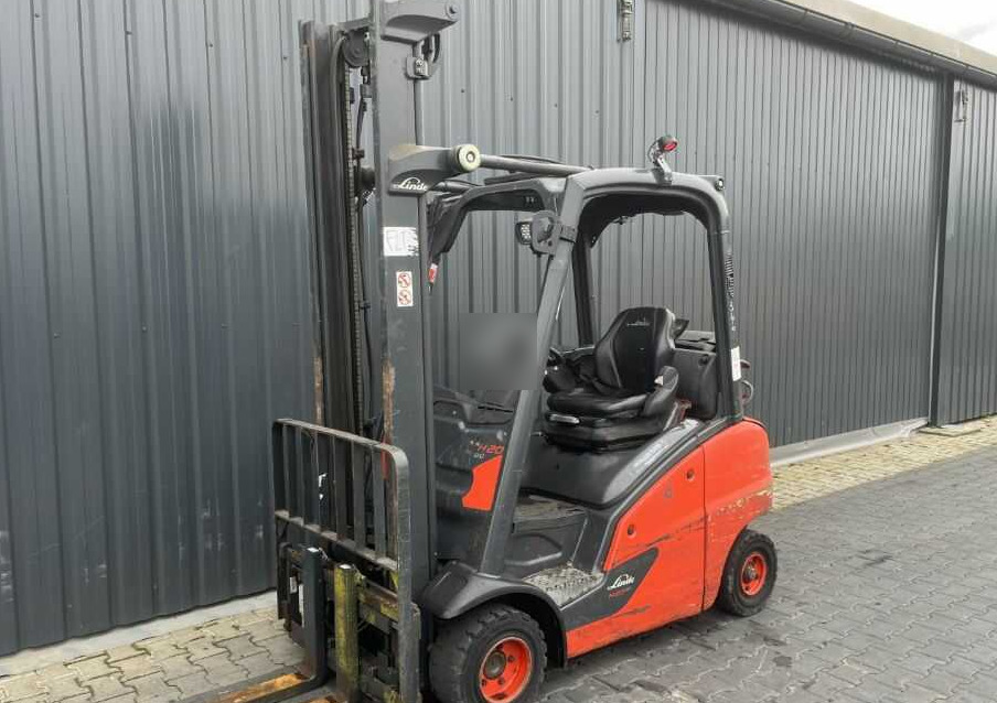 Linde H20T-01 - Wózek widłowy gazowy: zdjęcie 1 Linde H20T-01 - Wózek widłowy gazowy: zdjęcie 1