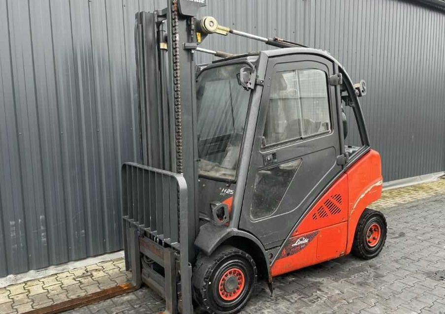 Linde H25D-02 - Wózek widłowy diesel: zdjęcie 1 Linde H25D-02 - Wózek widłowy diesel: zdjęcie 1