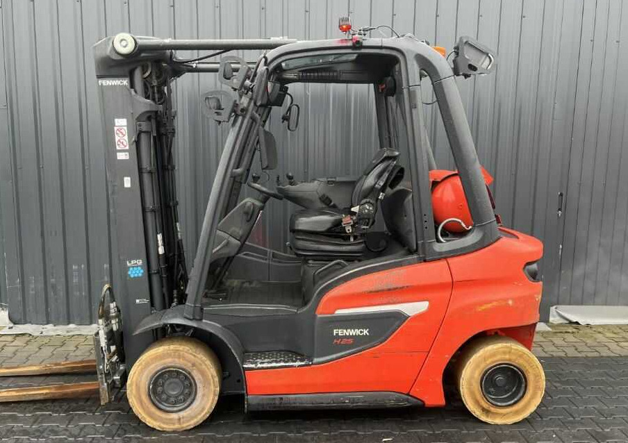 Linde H25T-01 - Wózek widłowy gazowy: zdjęcie 2 Linde H25T-01 - Wózek widłowy gazowy: zdjęcie 2