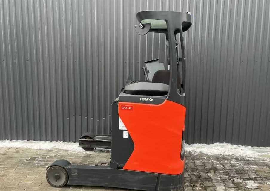 Linde R14-01 - Reach truck: zdjęcie 2 Linde R14-01 - Reach truck: zdjęcie 2