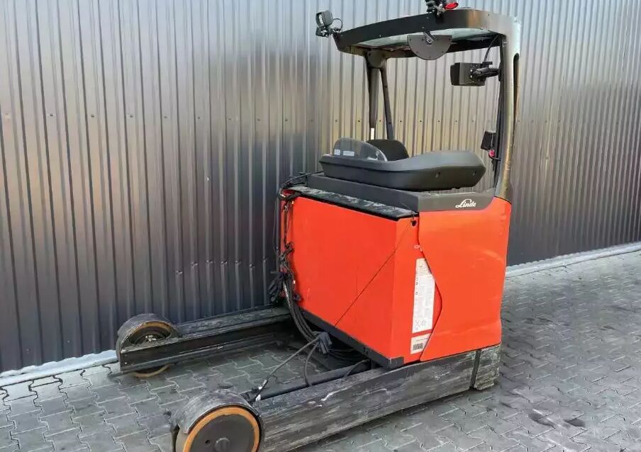 Linde R20HD-01 - Reach truck: zdjęcie 1 Linde R20HD-01 - Reach truck: zdjęcie 1