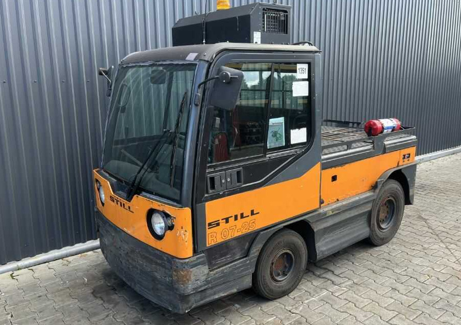 Still R07-25 - Ciągnik akumulatorowy: zdjęcie 1 Still R07-25 - Ciągnik akumulatorowy: zdjęcie 1