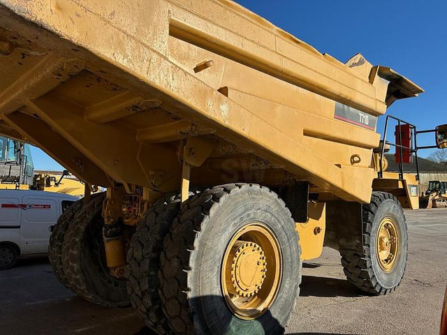 Caterpillar 771D - Wozidło: zdjęcie 4 Caterpillar 771D - Wozidło: zdjęcie 4