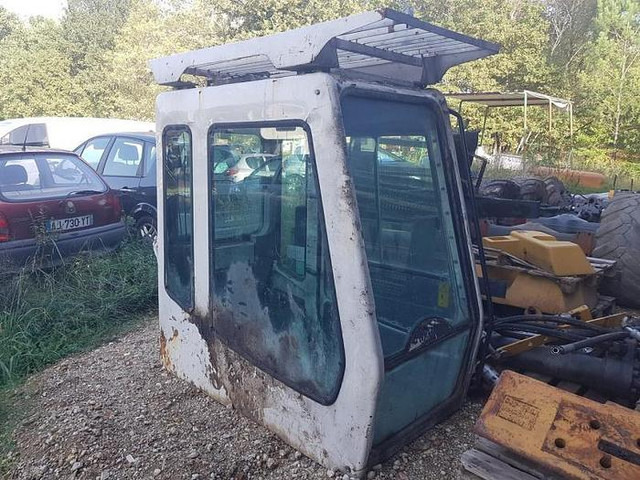 Liebherr A904 R904 A914 R914 A924 R924 A934 R934 A944 R944 A954 R954 - - Kabina do Maszyn budowlanych: zdjęcie 3 Liebherr A904 R904 A914 R914 A924 R924 A934 R934 A944 R944 A954 R954 - - Kabina do Maszyn budowlanych: zdjęcie 3