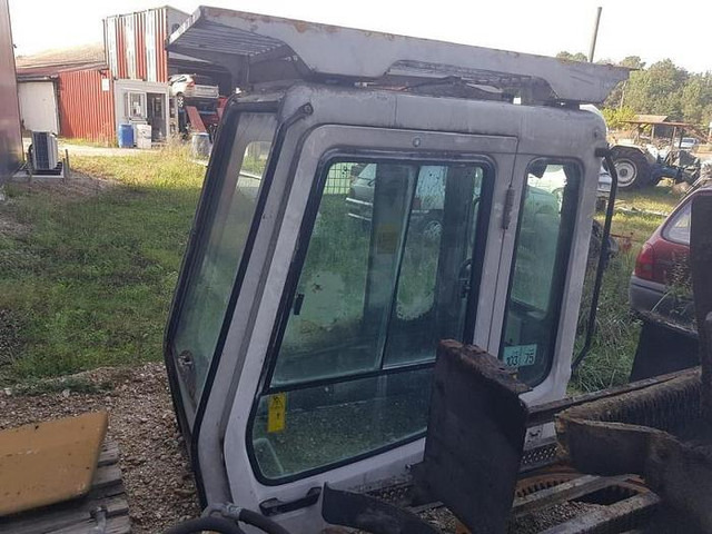 Liebherr A904 R904 A914 R914 A924 R924 A934 R934 A944 R944 A954 R954 - - Kabina do Maszyn budowlanych: zdjęcie 2 Liebherr A904 R904 A914 R914 A924 R924 A934 R934 A944 R944 A954 R954 - - Kabina do Maszyn budowlanych: zdjęcie 2