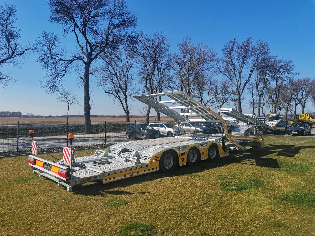 ALPHAMAX 3 AXLE TRUCK TRANSPORTER VEGA TRAILER - Naczepa do przewozu samochodów: zdjęcie 2 ALPHAMAX 3 AXLE TRUCK TRANSPORTER VEGA TRAILER - Naczepa do przewozu samochodów: zdjęcie 2