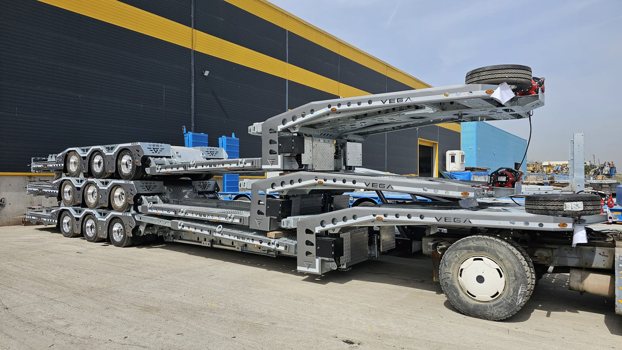 PROMAX 3 AXLE TRUCK CARRIER - Naczepa do przewozu samochodów: zdjęcie 2 PROMAX 3 AXLE TRUCK CARRIER - Naczepa do przewozu samochodów: zdjęcie 2