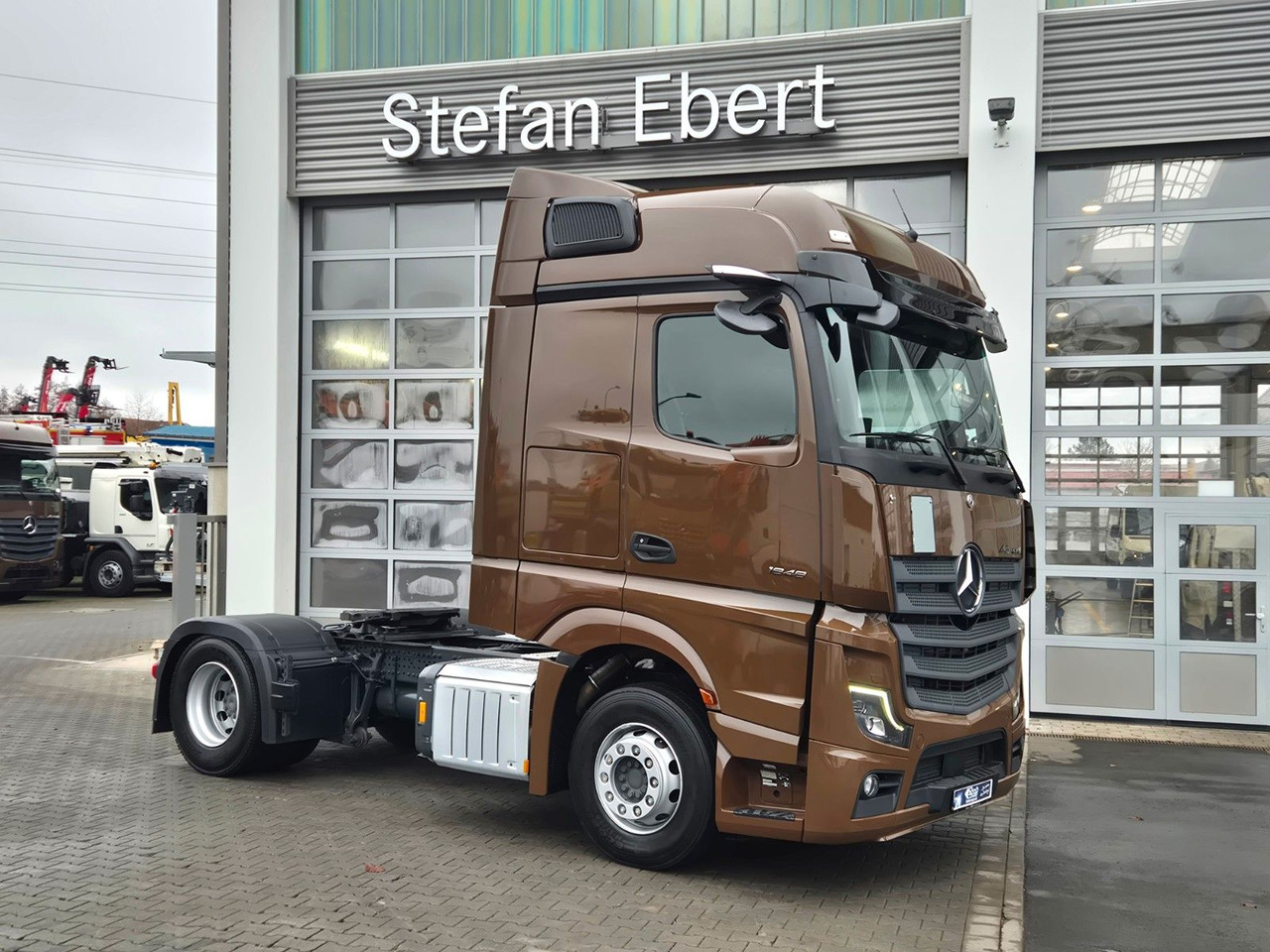 Mercedes-Benz Actros 1848 LS Öl-Retarder Standklima - Ciągnik siodłowy: zdjęcie 4 Mercedes-Benz Actros 1848 LS Öl-Retarder Standklima - Ciągnik siodłowy: zdjęcie 4