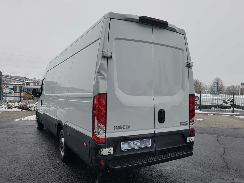 Iveco Daily 35 S16 A8 V *Klima*Automatik*L4.100mm* Iveco Daily 35 S16 A8 V *Klima*Automatik*L4.100mm* - Furgon: zdjęcie 4 Iveco Daily 35 S16 A8 V *Klima*Automatik*L4.100mm* Iveco Daily 35 S16 A8 V *Klima*Automatik*L4.100mm* - Furgon: zdjęcie 4