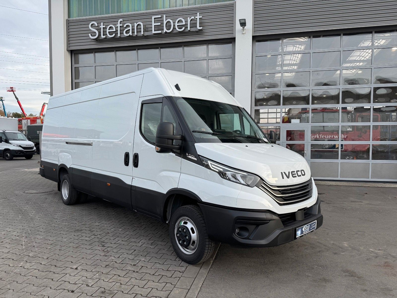 Iveco Daily 35C21 HA8 *R4.100mm*AHK*LED*Automatik* - Furgon: zdjęcie 1 Iveco Daily 35C21 HA8 *R4.100mm*AHK*LED*Automatik* - Furgon: zdjęcie 1