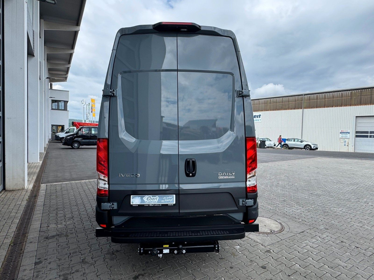 Iveco Daily 70C21 3.0L *L4*H3*Automatik*LED*Luft* 2x - Furgon: zdjęcie 5 Iveco Daily 70C21 3.0L *L4*H3*Automatik*LED*Luft* 2x - Furgon: zdjęcie 5