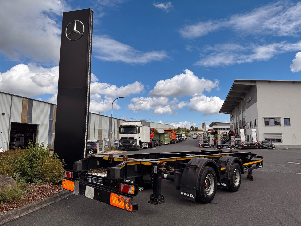 Kögel ZW 18 Lafette SAF Achsen 15.910kg Nutzlast - Przyczepa kontenerowiec/ System wymienny: zdjęcie 1 Kögel ZW 18 Lafette SAF Achsen 15.910kg Nutzlast - Przyczepa kontenerowiec/ System wymienny: zdjęcie 1