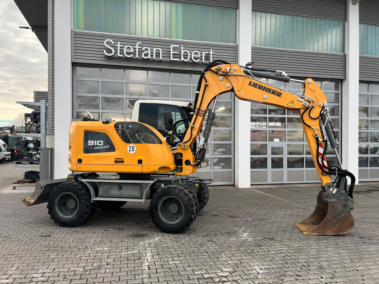 Liebherr A 910 C Litronic / 2.381h / SW33 - Koparka kołowa: zdjęcie 1 Liebherr A 910 C Litronic / 2.381h / SW33 - Koparka kołowa: zdjęcie 1