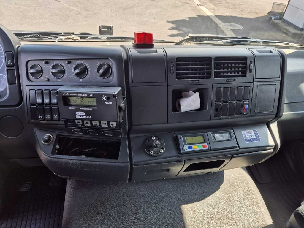 Samochód ciężarowy chłodnia MAN TGM 18.290 4x2 LL Carrier Supra 950Mt LBW MAN TGM 18.290 4x2 LL Carrier Supra 950Mt LBW: zdjęcie 12 Samochód ciężarowy chłodnia MAN TGM 18.290 4x2 LL Carrier Supra 950Mt LBW MAN TGM 18.290 4x2 LL Carrier Supra 950Mt LBW: zdjęcie 12