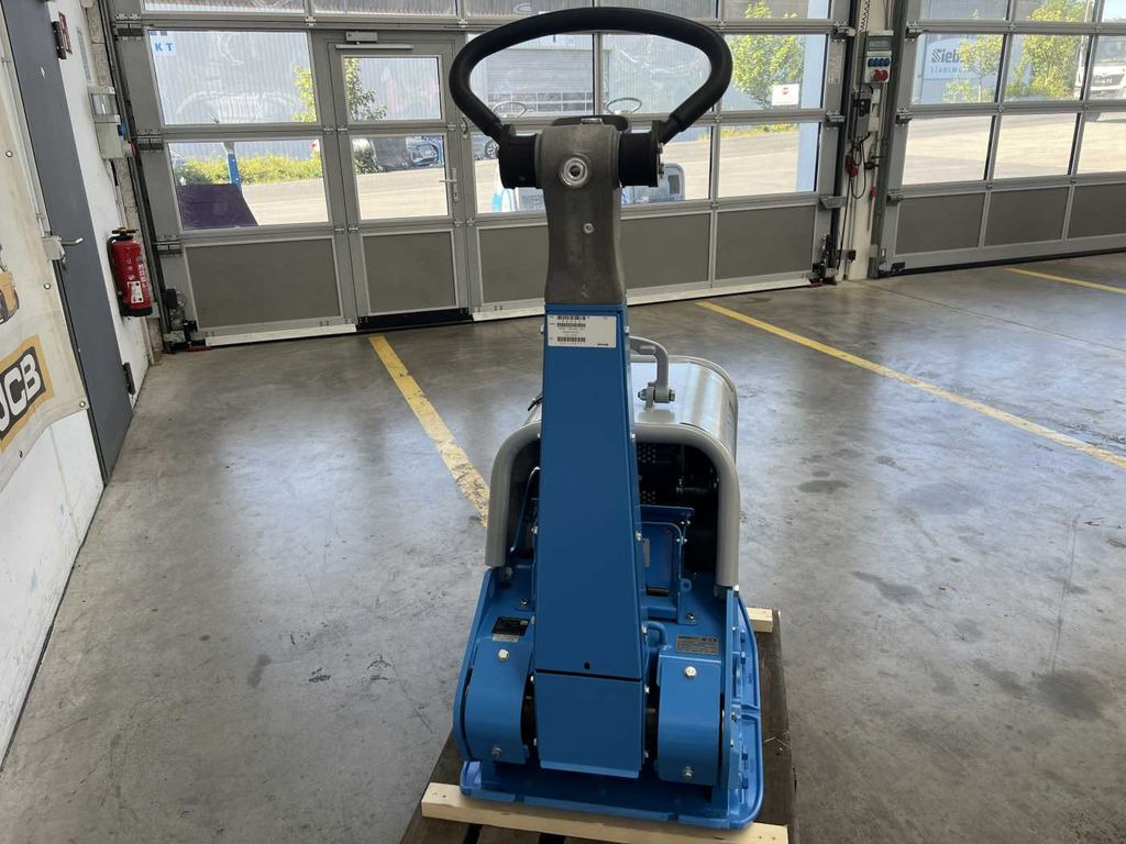 Weber CR 7 WSA Hatz-Diesel / 484 kg Rüttelplatte Weber CR 7 WSA Hatz-Diesel / 484 kg Rüttelplatte - Maszyna budowlana: zdjęcie 5 Weber CR 7 WSA Hatz-Diesel / 484 kg Rüttelplatte Weber CR 7 WSA Hatz-Diesel / 484 kg Rüttelplatte - Maszyna budowlana: zdjęcie 5