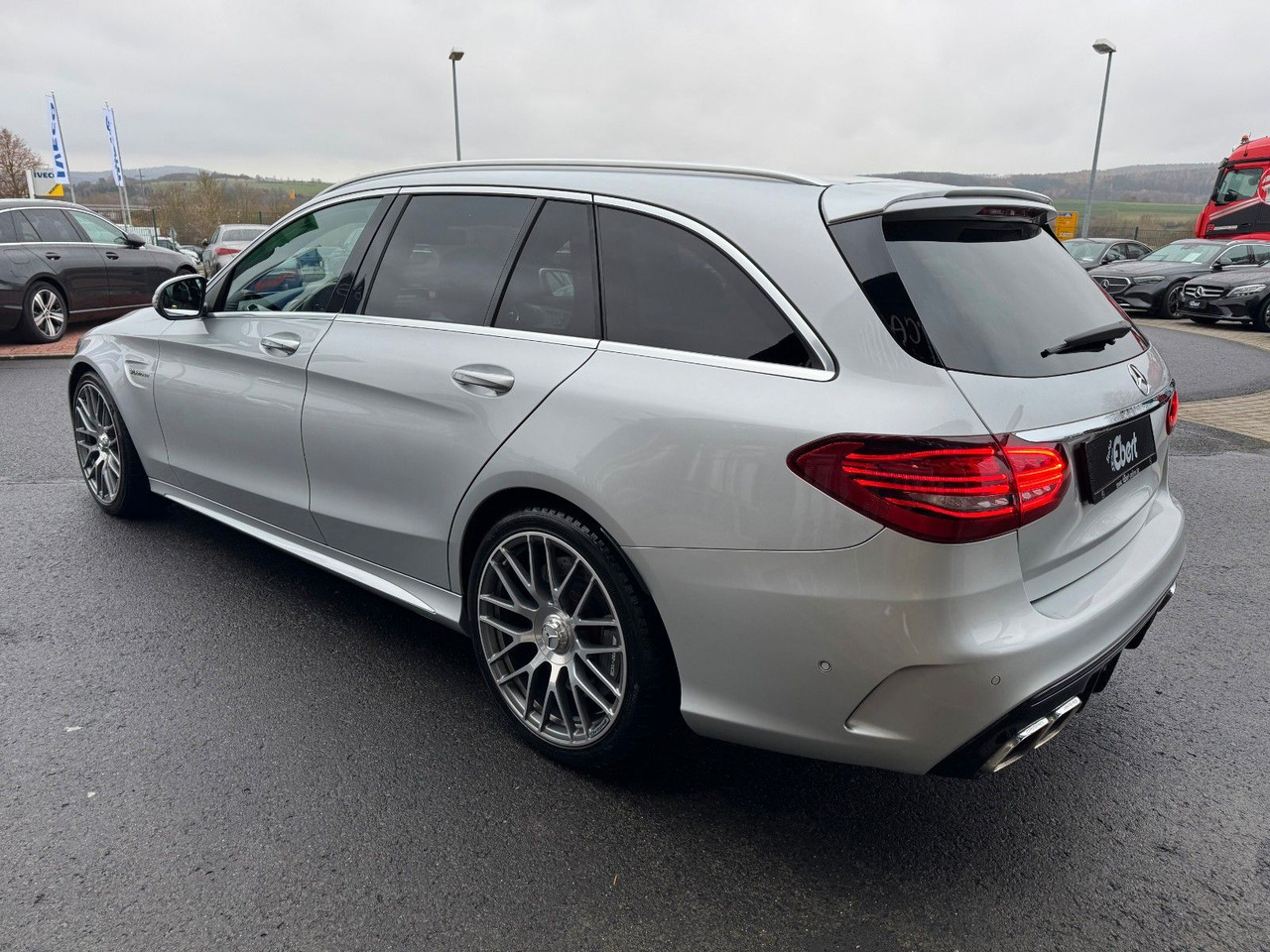 Mercedes-Benz C 63 AMG T Pano+Burmester+Distr+Memory+RFK - Kombi: zdjęcie 4 Mercedes-Benz C 63 AMG T Pano+Burmester+Distr+Memory+RFK - Kombi: zdjęcie 4