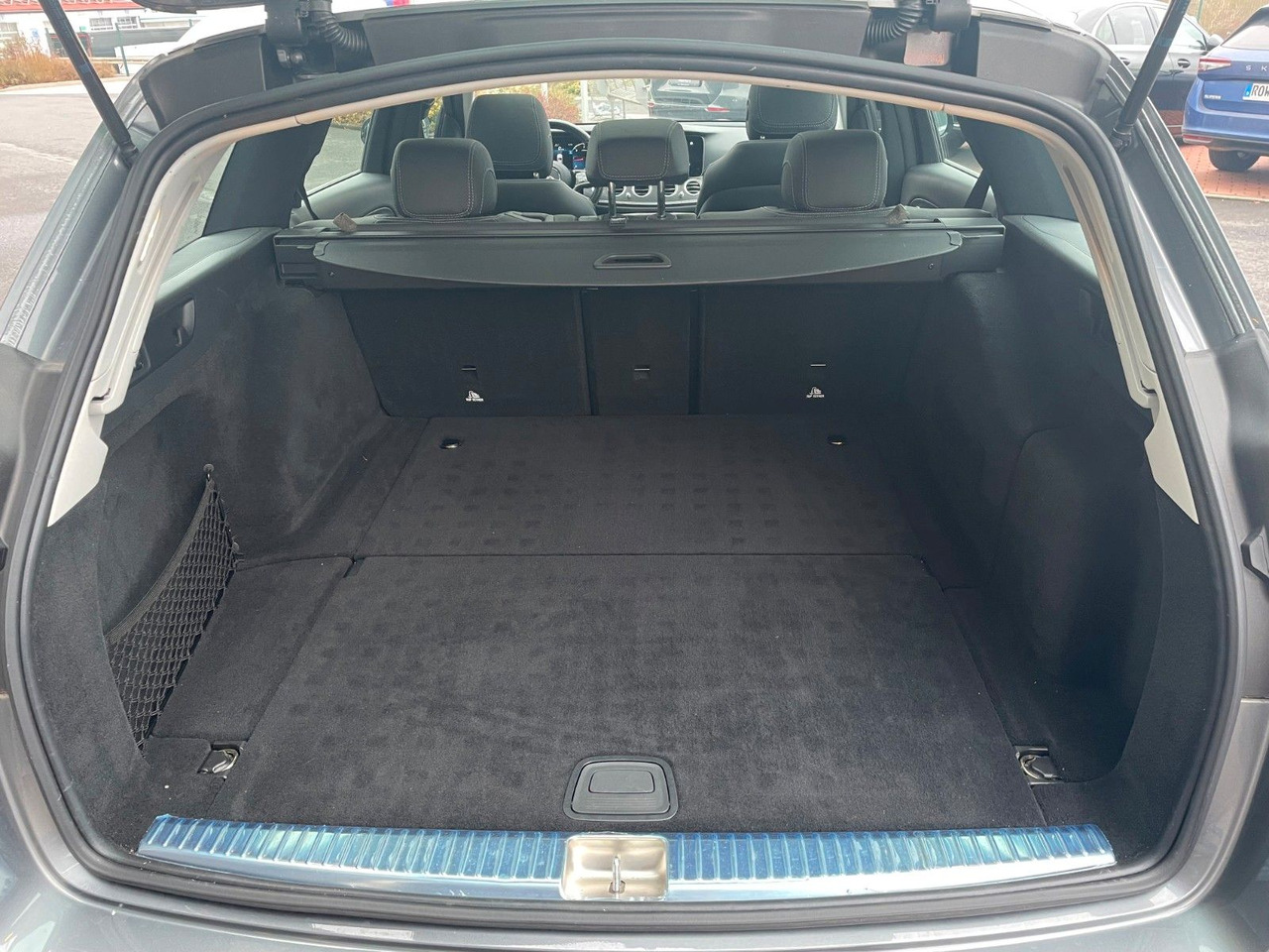 Mercedes-Benz E 220 d T Pano+Ambiente+Distr+360°+Comand+DAB - Kombi: zdjęcie 5 Mercedes-Benz E 220 d T Pano+Ambiente+Distr+360°+Comand+DAB - Kombi: zdjęcie 5