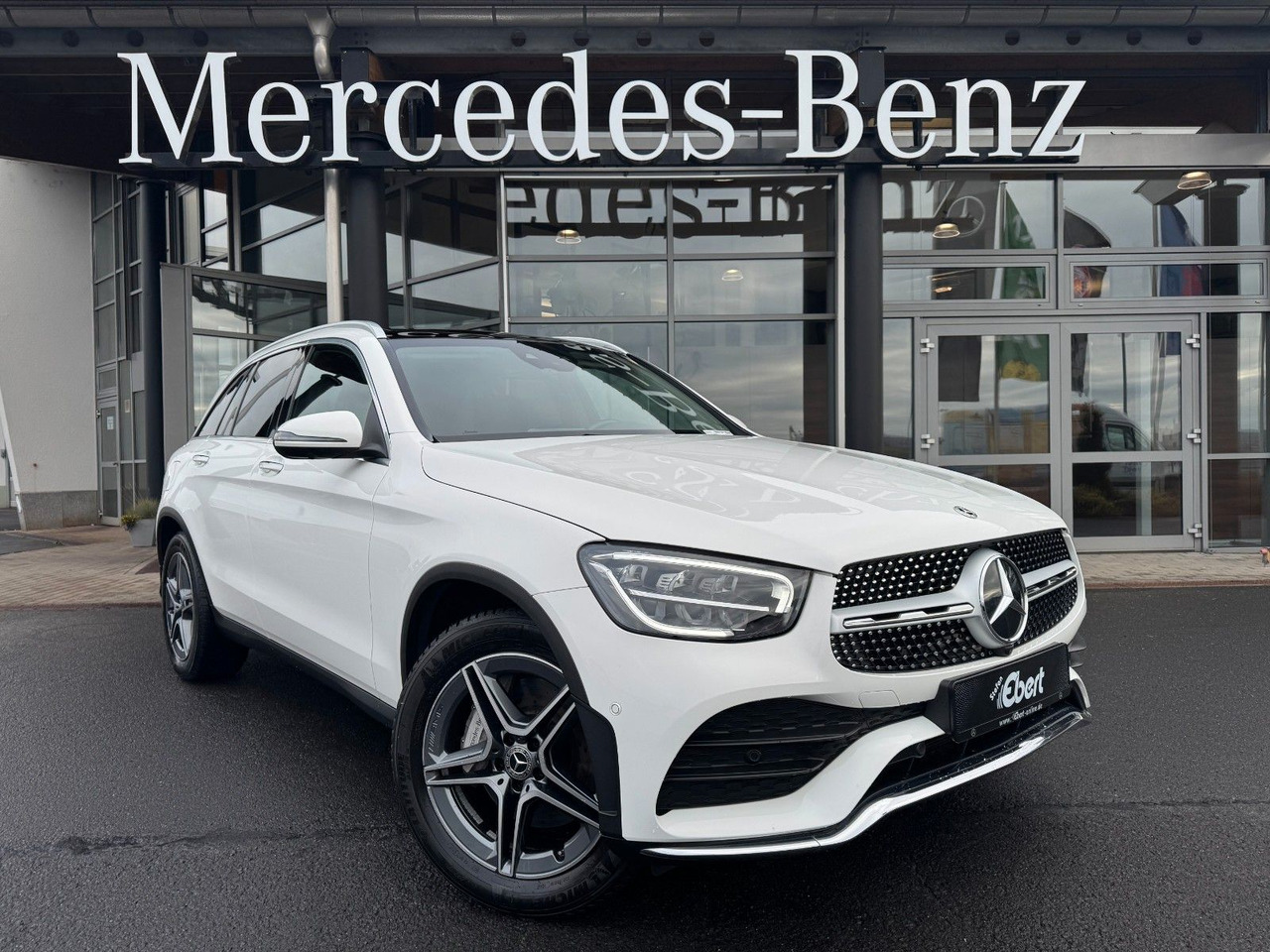 Mercedes-Benz GLC 200 4M AMG+Pano+Distr+StandH+AHK+360+HUD - SUV: zdjęcie 1 Mercedes-Benz GLC 200 4M AMG+Pano+Distr+StandH+AHK+360+HUD - SUV: zdjęcie 1