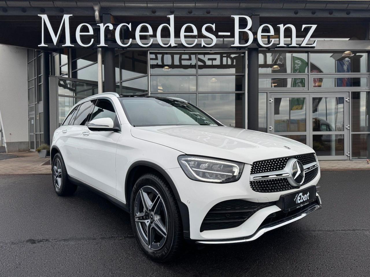 Mercedes-Benz GLC 200 4M AMG+Pano+Distr+StandH+AHK+360+HUD - SUV: zdjęcie 2 Mercedes-Benz GLC 200 4M AMG+Pano+Distr+StandH+AHK+360+HUD - SUV: zdjęcie 2