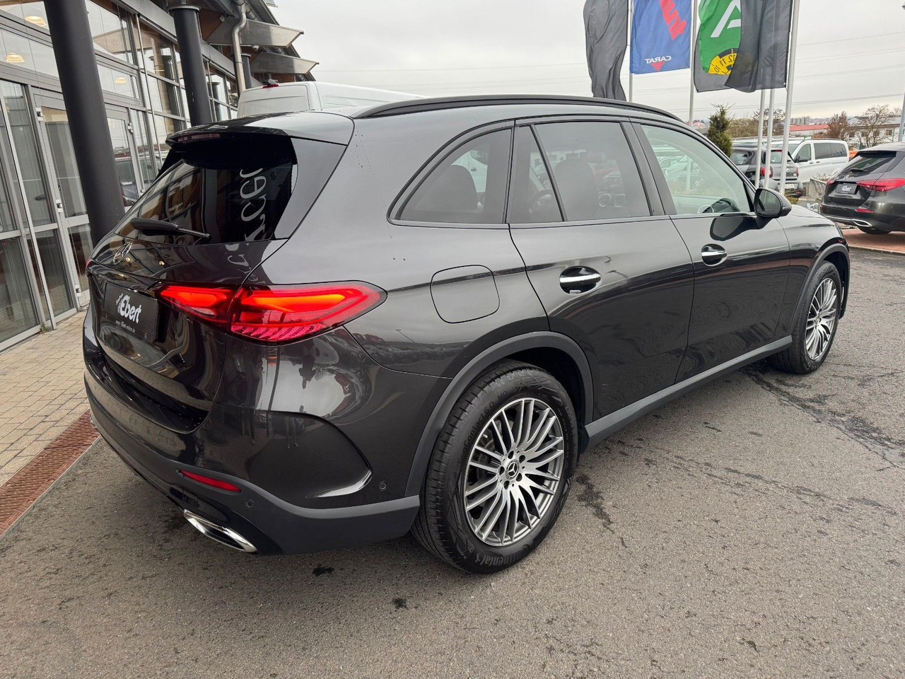 Mercedes-Benz GLC 220d 4M AMG+AHK+Burm+STH+360+Night - SUV: zdjęcie 4 Mercedes-Benz GLC 220d 4M AMG+AHK+Burm+STH+360+Night - SUV: zdjęcie 4