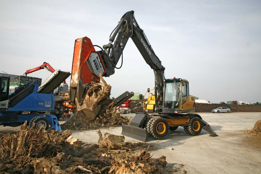 Westtech R900 R1300 Rodeschere Wurzelstock Westtech R900 R1300 Rodeschere Wurzelstock - Osprzęt do Maszyn leśnych: zdjęcie 1 Westtech R900 R1300 Rodeschere Wurzelstock Westtech R900 R1300 Rodeschere Wurzelstock - Osprzęt do Maszyn leśnych: zdjęcie 1