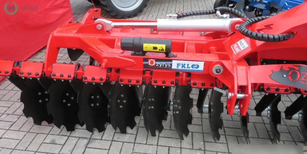 Awemak hydraulic folding disc harrow Ozyrys BTH40, 4 m - Brona talerzowa: zdjęcie 2 Awemak hydraulic folding disc harrow Ozyrys BTH40, 4 m - Brona talerzowa: zdjęcie 2