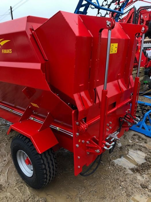 Fimaks Horizontales Futtermischwagen FIMAKS FMHI 4/Feed w - Wóz paszowy: zdjęcie 2 Fimaks Horizontales Futtermischwagen FIMAKS FMHI 4/Feed w - Wóz paszowy: zdjęcie 2