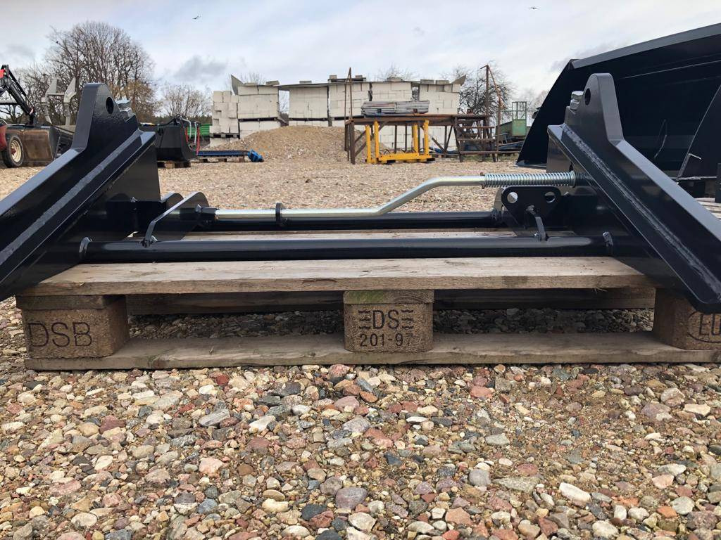 Hydrometal JCB Q-FIT / EURO adapter - Szybkozłącza do Maszyn rolniczych: zdjęcie 5 Hydrometal JCB Q-FIT / EURO adapter - Szybkozłącza do Maszyn rolniczych: zdjęcie 5