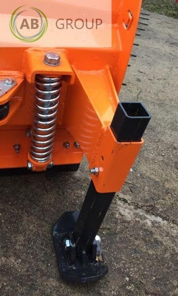 Inter-Tech hydraulic snow plough PSSHV-02, 2.1 m - Pług do śniegu do Maszyn rolniczych: zdjęcie 4 Inter-Tech hydraulic snow plough PSSHV-02, 2.1 m - Pług do śniegu do Maszyn rolniczych: zdjęcie 4