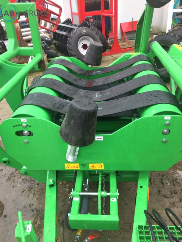 Inter-Tech self loading bale wrap GO01 - Owijarka do bel: zdjęcie 4 Inter-Tech self loading bale wrap GO01 - Owijarka do bel: zdjęcie 4