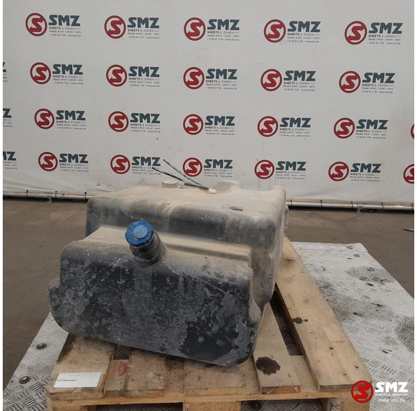 DAF Occ AdBluetank 100L DAF - Układ paliwowy do Samochodów ciężarowych: zdjęcie 3 DAF Occ AdBluetank 100L DAF - Układ paliwowy do Samochodów ciężarowych: zdjęcie 3