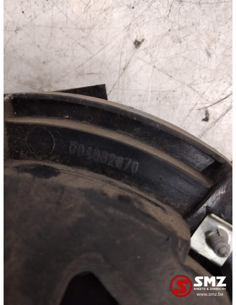 Iveco Occ luidspreker L/R Iveco - Kabina i wnętrze do Samochodów ciężarowych: zdjęcie 3 Iveco Occ luidspreker L/R Iveco - Kabina i wnętrze do Samochodów ciężarowych: zdjęcie 3