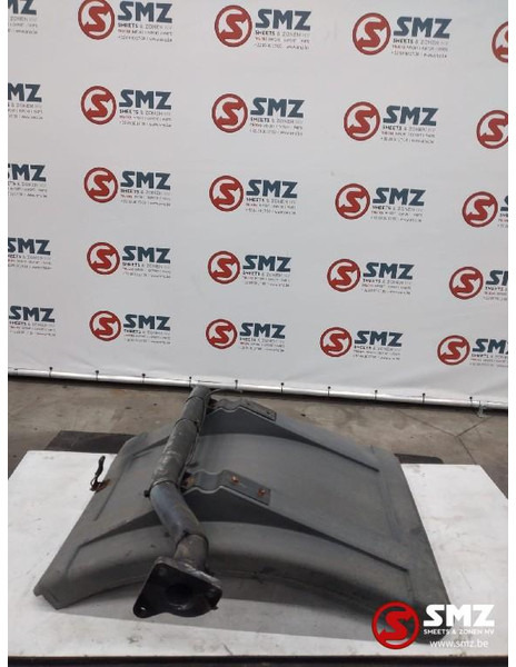 Iveco Occ spatbord links Iveco 41016379 - Nadwozie i zewnętrzne elementy do Samochodów ciężarowych: zdjęcie 1 Iveco Occ spatbord links Iveco 41016379 - Nadwozie i zewnętrzne elementy do Samochodów ciężarowych: zdjęcie 1