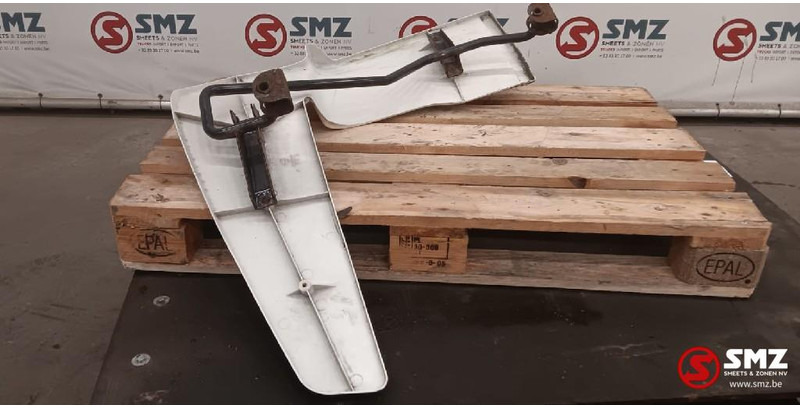 MAN Occ set cabinehoekspoilers L/R MAN - Aerodynamika/ Spojler do Samochodów ciężarowych: zdjęcie 3 MAN Occ set cabinehoekspoilers L/R MAN - Aerodynamika/ Spojler do Samochodów ciężarowych: zdjęcie 3