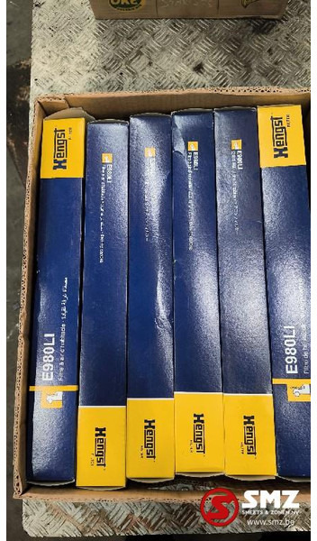 Mercedes-Benz Lot van 6 luchtfilters Mercedes - Filtr pneumatyczny do Samochodów ciężarowych: zdjęcie 1 Mercedes-Benz Lot van 6 luchtfilters Mercedes - Filtr pneumatyczny do Samochodów ciężarowych: zdjęcie 1