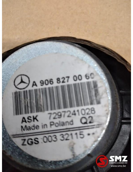 Mercedes-Benz Set luidsprekers mercedes sprinter w906 - Kabina i wnętrze do Samochodów ciężarowych: zdjęcie 2 Mercedes-Benz Set luidsprekers mercedes sprinter w906 - Kabina i wnętrze do Samochodów ciężarowych: zdjęcie 2